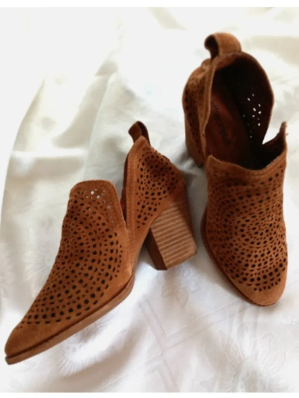 Jeffrey Campbell Laser-cut Suede Rosalee Booties Size 9 Brown